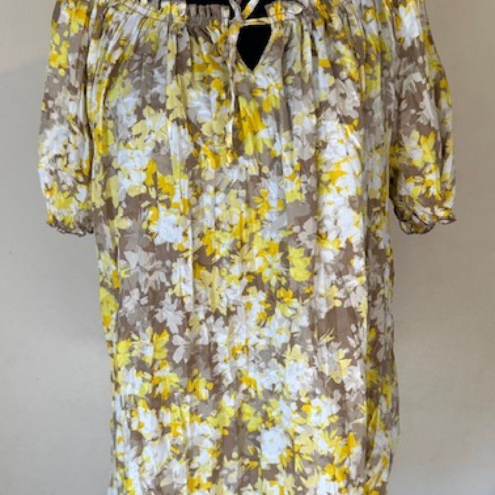 Croft & Barrow Yellow & Beige Floral Top   8576